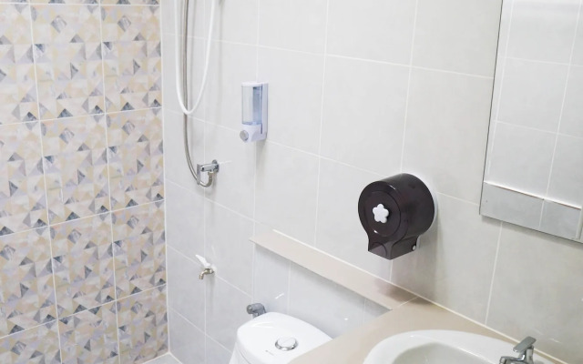 Lux Rooms Night Bazaar