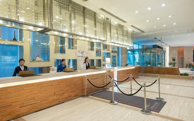 Tianjin Binhai Rezen Hotel