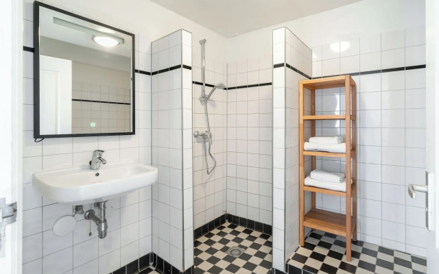 Amsterdam Centre Harbour Apartments