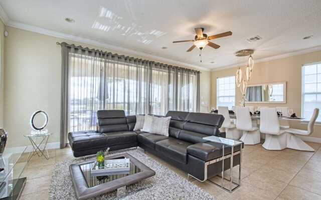 7824 Loxahatchee Court