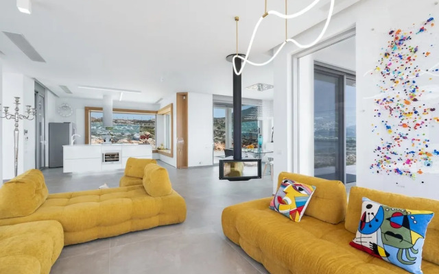 Ici - you are Here - Breathtaking View