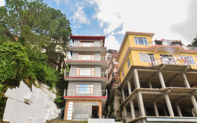 Rajinder Regency By OYO Rooms