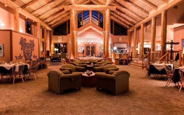 Tsa-Kwa-Luten Lodge