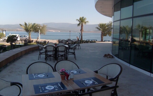 Marina Suites & Spa
