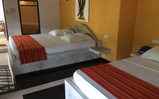 Hotel Flower Garden