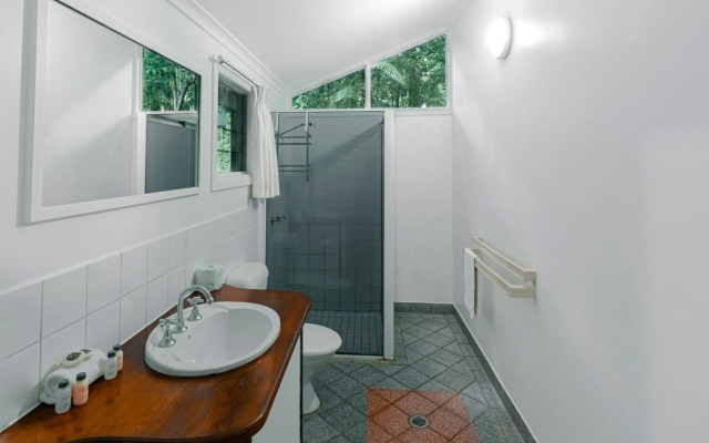 Ferntree Rainforest Lodge