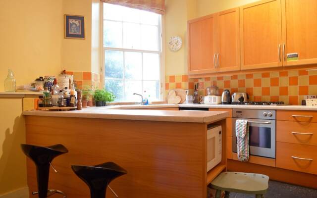 Central Edinburgh New Town Flat