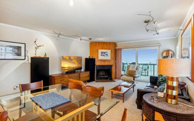 Pelican Pointe 3B