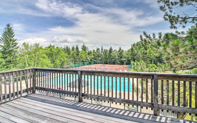 Renovated Ski-in/ski-out Peru Condo at Bromley Mtn