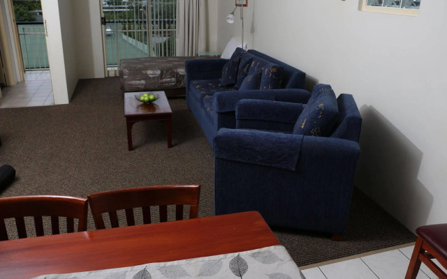 Aabon Apartments & Motel
