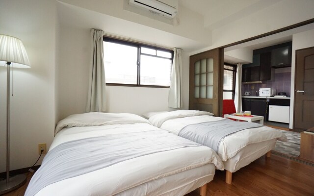 Terry's Apartment Shinsaibashi East I G10E