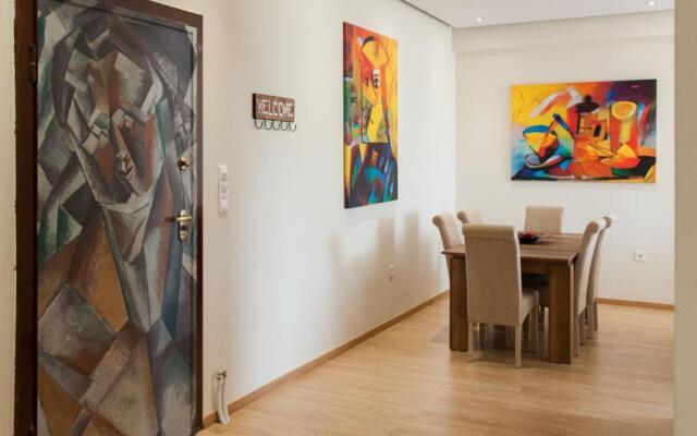 Modern art apt in Glyfada with sea view