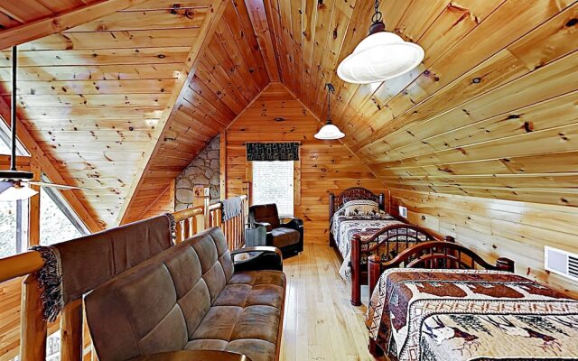 1268 Sevierville - 4 Br Cabin