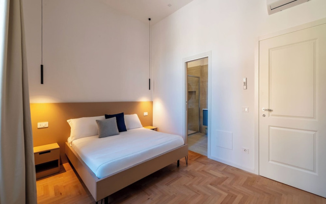 Large 6-Bed Stay near the Colosseum