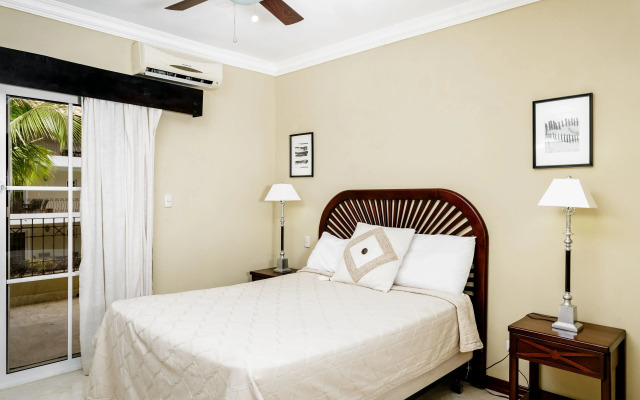 Palm Green Vacations Whitesands