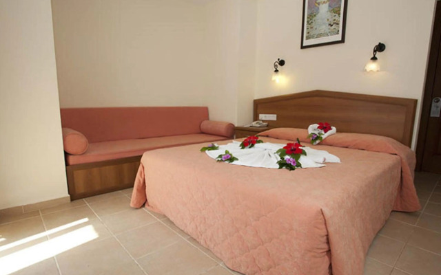 Karbel Beach Hotel