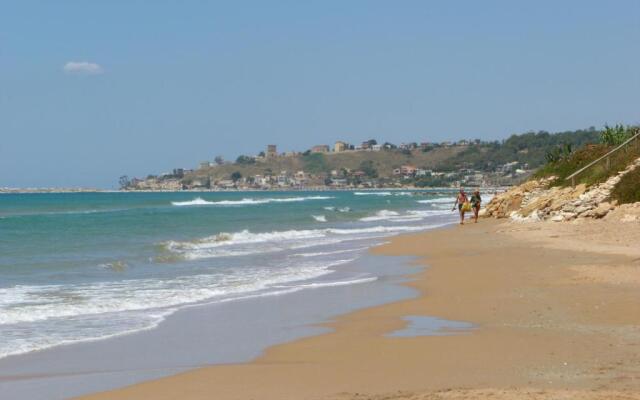 Villa Fiori Beach