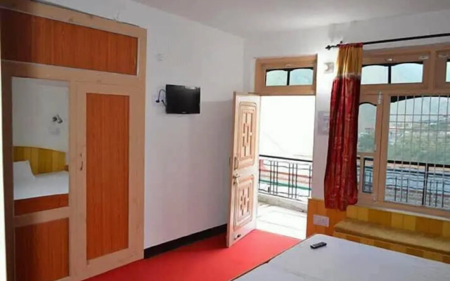 Japotra Home Stay