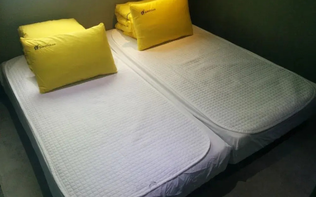 24guesthouse Garosu-gil