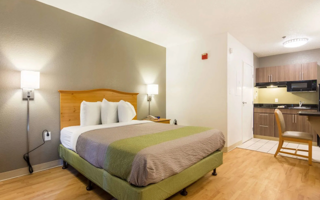 Studio 6 Extended Stay Tucker GA Atlanta Northlake