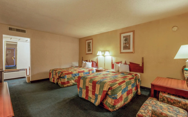 Royal Holiday Motel By Belvilla Gallup I-40