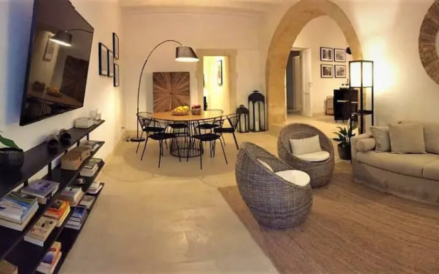 Croce Luxury Apartment With Air Conditioning, Wi-fi N0975