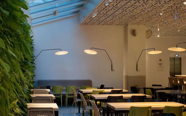 Mendeli Street Hotel By Prima Hotels - 18 years old plus