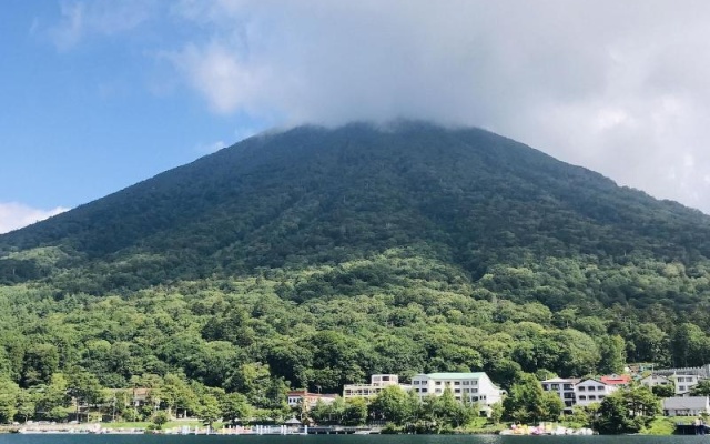 Lake Side Nikko Hotel