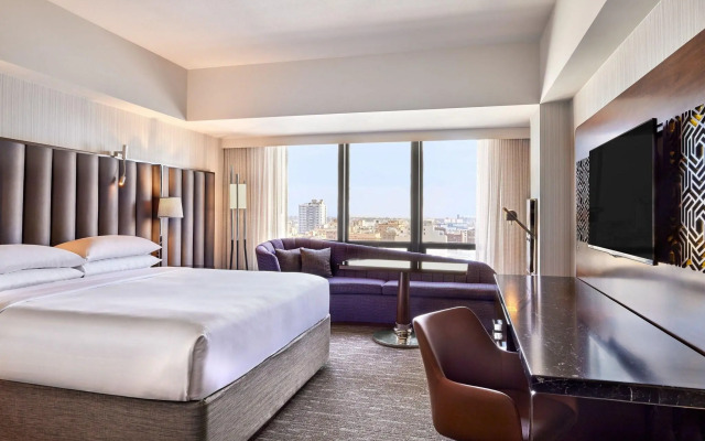 Sheraton Grand Los Angeles