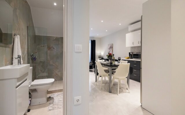 Marialena Luxury Apartment