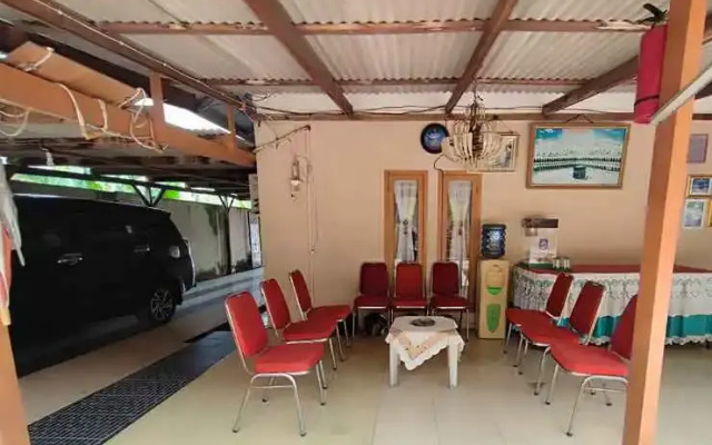 Hotel O Garuda Bandara Guesthouse - Hotel in Palembang - Photo 5