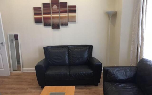 Marley Mansions Apartment - Clarendon
