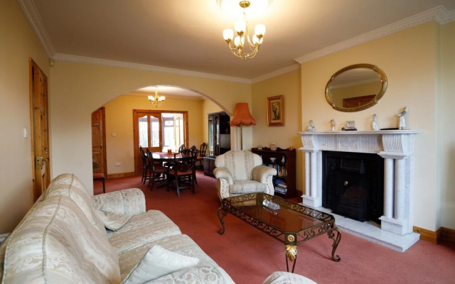 Old Fort Lodge