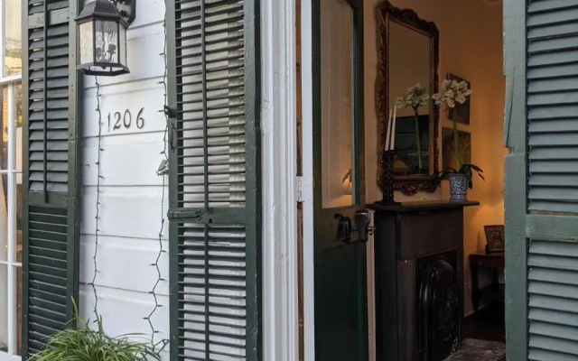 The Esplanade Guesthouse Mansion