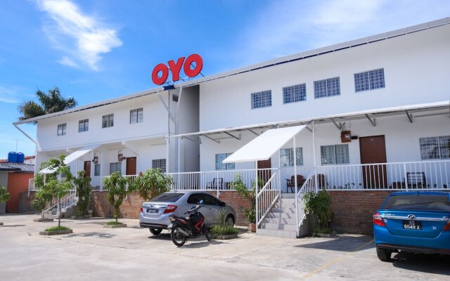 Weng Bee Guest House by OYO Rooms
