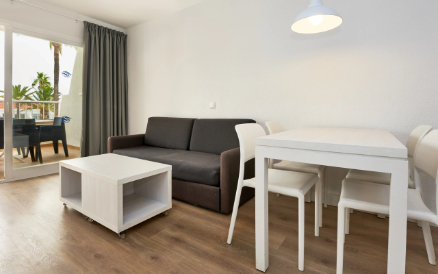 Globales Los Delfines Hotel & Apartments