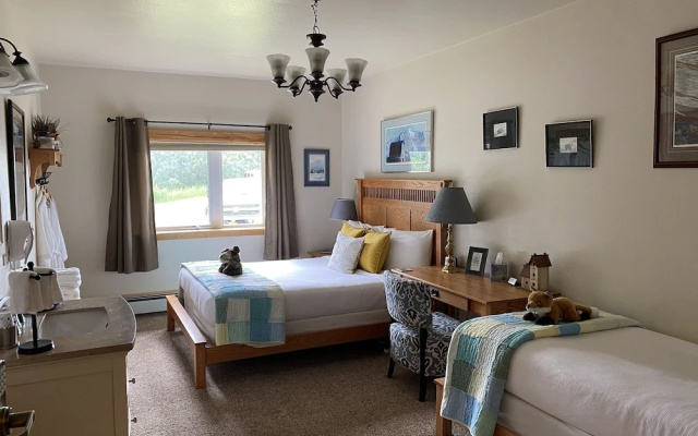 Pioneer Ridge B&B Inn