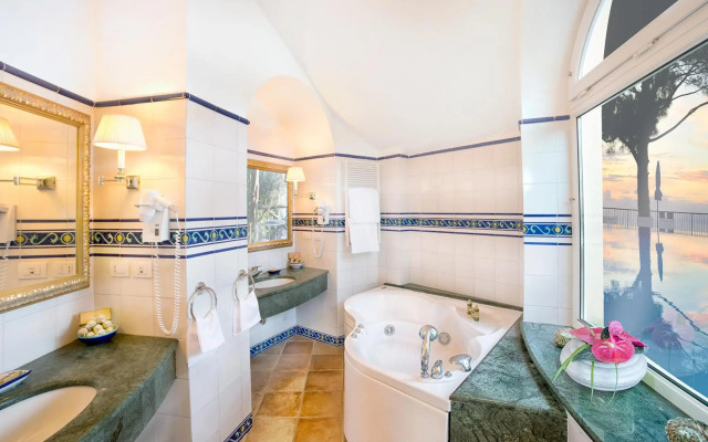 Caesar Augustus Hotel
