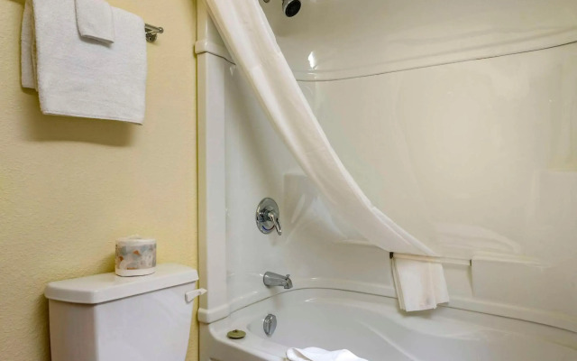 Quality Inn & Suites