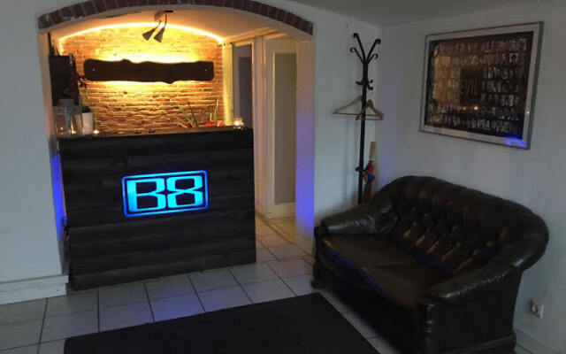 Night Lodge