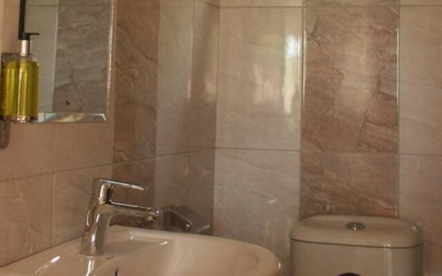 Bromelia Guesthouse