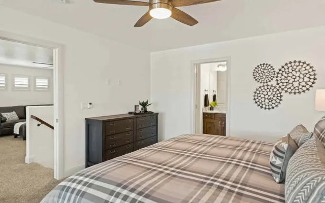 Desert Rose Getaway by RedAwning
