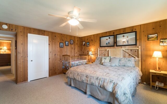 Surfers Cove 3 Br home by RedAwning