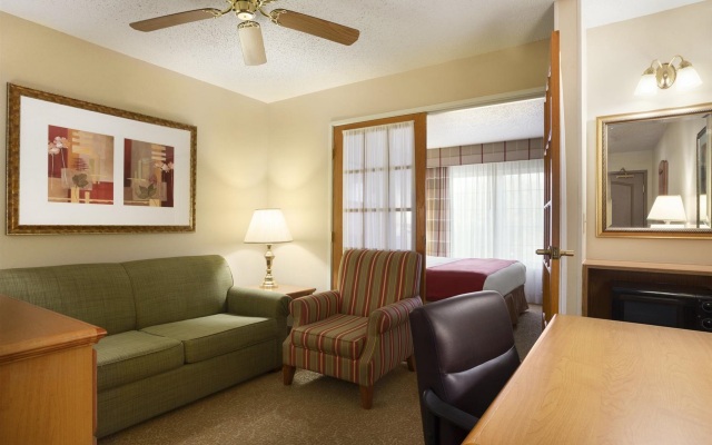 Country Inn & Suites by Radisson, Columbus Airport, OH