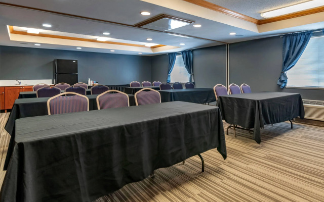 MainStay Suites Emporia