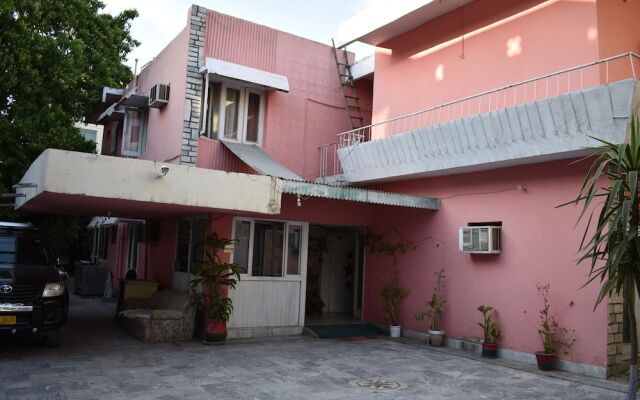 Grand Inn Guest House