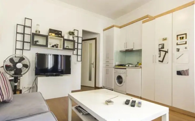 Athena Suites