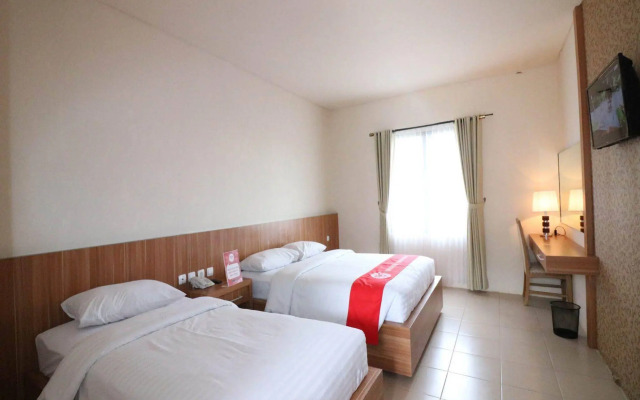 NIDA Rooms Tugu Railway Station