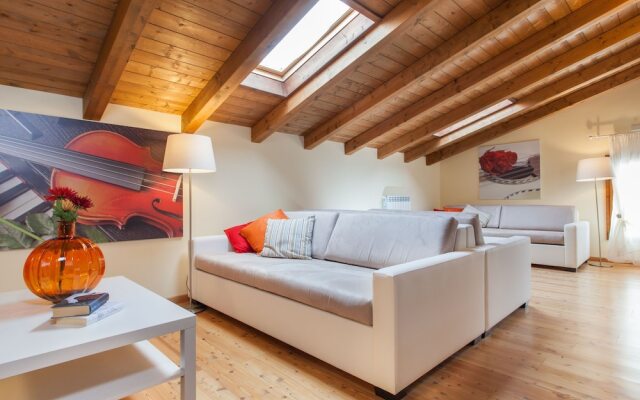 Beautiful Home in San Severino Marche with Pool