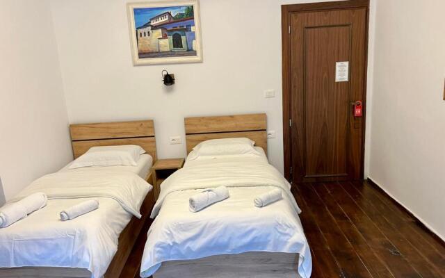 Hotel Ansel